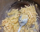 A picture of step 1 of Pears halwa.