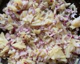 A picture of step 3 of Afghani style Omelette.