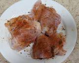 Foto del paso 1 de la receta: Muslos de pollo estofados al curry