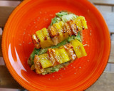 Foto del paso 7 de la receta: Brocheta de salmón y piña con aguacate