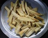 A picture of step 3 of Yam Fries.