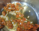 Foto del paso 3 de la receta: Macarrones con longaniza roja