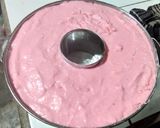 Foto langkah ke 4 dari resep Bolu puding salju strawberry.