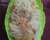 Foto langkah ke 5 dari resep Bihun goreng pedas.