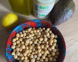 Une image de l'étape 1 de Houmous avocat pois chiches.