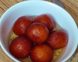 A picture of step 4 of Gulab jamun.
