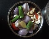 A picture of step 2 of Paalak Paneer.