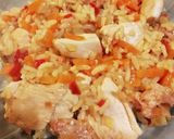 Foto del paso 3 de la receta: Arroz con pollo y chorizo rápido (con morrón calahorra)