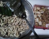 Foto langkah ke 1 dari resep Usus kentang daun jeruk.
