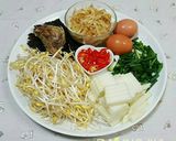 Hình bước làm 1 của món Canh Cá Tuyết 황태해장국