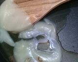 A picture of step 2 of Lauki Ka Halwa.