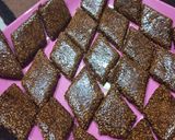 तिळाची चिक्की (tidachi chikki recipe in marathi) रेसिपी स्टेप 7 फोटो 