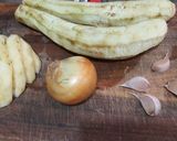 Foto langkah ke 1 dari resep Terong Goreng Asam Manis.