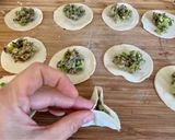 A picture of step 3 of Wild garlic and mushrooms dumpling 🥟.