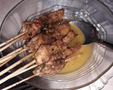 Foto langkah ke 2 dari resep Sate Goreng (Sisa Sate Kacang Digoreng Kembali).