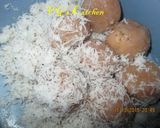 A picture of step 4 of Boiled Banana Balls (EURIMOO).