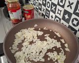 Foto langkah ke 2 dari resep Fettuccine Bolognese.
