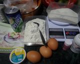Foto langkah ke 1 dari resep Bolu Kukus Semangka Mekar Sprite.