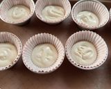Foto langkah ke 4 dari resep Bolu Kukus Merah Putih🇲🇨.