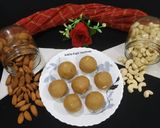 A picture of step 2 of Atta Ladoo.