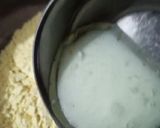 A picture of step 1 of Magas laddu (besan laddu).