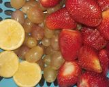 A picture of step 1 of Strawberry Grapes Mocktail 🍇 🍓.