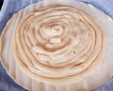 Une image de l'étape 3 de Galette à la crème pâtissière 🥰.