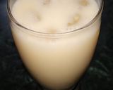 A picture of step 5 of Papaya almond shake.