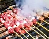 صورة لخطوة 3 من وصفة الشواء على الفحم