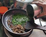 A picture of step 2 of Mushroom Spinach soup.