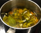 Foto del paso 1 de la receta: Pollo escabechado