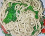 Foto langkah ke 3 dari resep Mie Goreng Sawi.