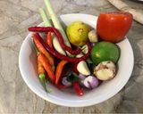Foto langkah ke 1 dari resep Sup Tom Yum.