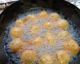 A picture of step 3 of Mix daal Vada.
