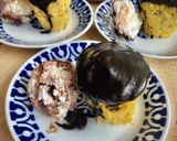 Foto del paso 5 de la receta: Mug cake de vainilla con nibs de cacao y helado de stracciatella