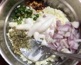 A picture of step 2 of Veg Mayonnaise Open Sandwich.