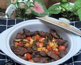 Foto langkah ke 8 dari resep Daging Sapi Lada Hitam Paprika.
