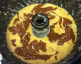 Foto del paso 2 de la receta: Rosca integral marmoleada de naranja