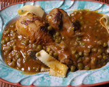 Foto del paso 2 de la receta: Muslitos pollo con salsa de vermú rojo