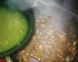Φωτογραφία βήματος 4 της συνταγής Λιγκουίνι με φιλέτο κοτόπουλο με μανιτάρια και σάλτσα μουστάρδας