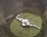 Foto del passaggio 1 della ricetta Schiacciatine con farina di bucce di piselli