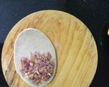 A picture of step 3 of Onion Stuffed Parathas.