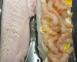 Foto del paso 5 de la receta: Merluza rellena de gambas y huevo