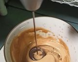 Gambar langkah 2 resipi Kopi Latte Like Cafe Easy.