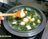 Hình bước làm 6 của món Canh rong biển ngao hoa đậu hũ 바지락미역국