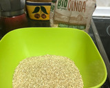 Foto del paso 1 de la receta: Nachos de quinoa integral, maíz y chía