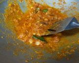 Foto langkah ke 2 dari resep Sayur ayam kuah kuning.
