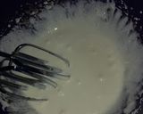 Foto del paso 1 de la receta: Bizcochuelo de 3 ingredientes