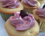 Foto langkah ke 8 dari resep Cup cake blueberry.