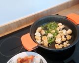 Foto del paso 2 de la receta Arroz con costillas adobadas y coliflor